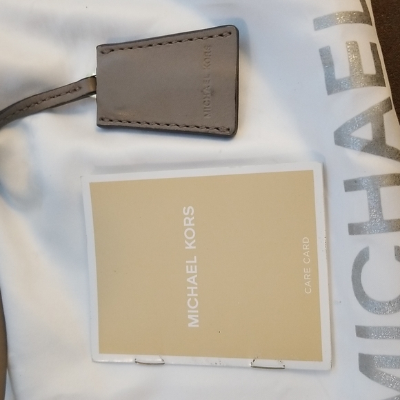 MK leather bag - Picture 17 of 17